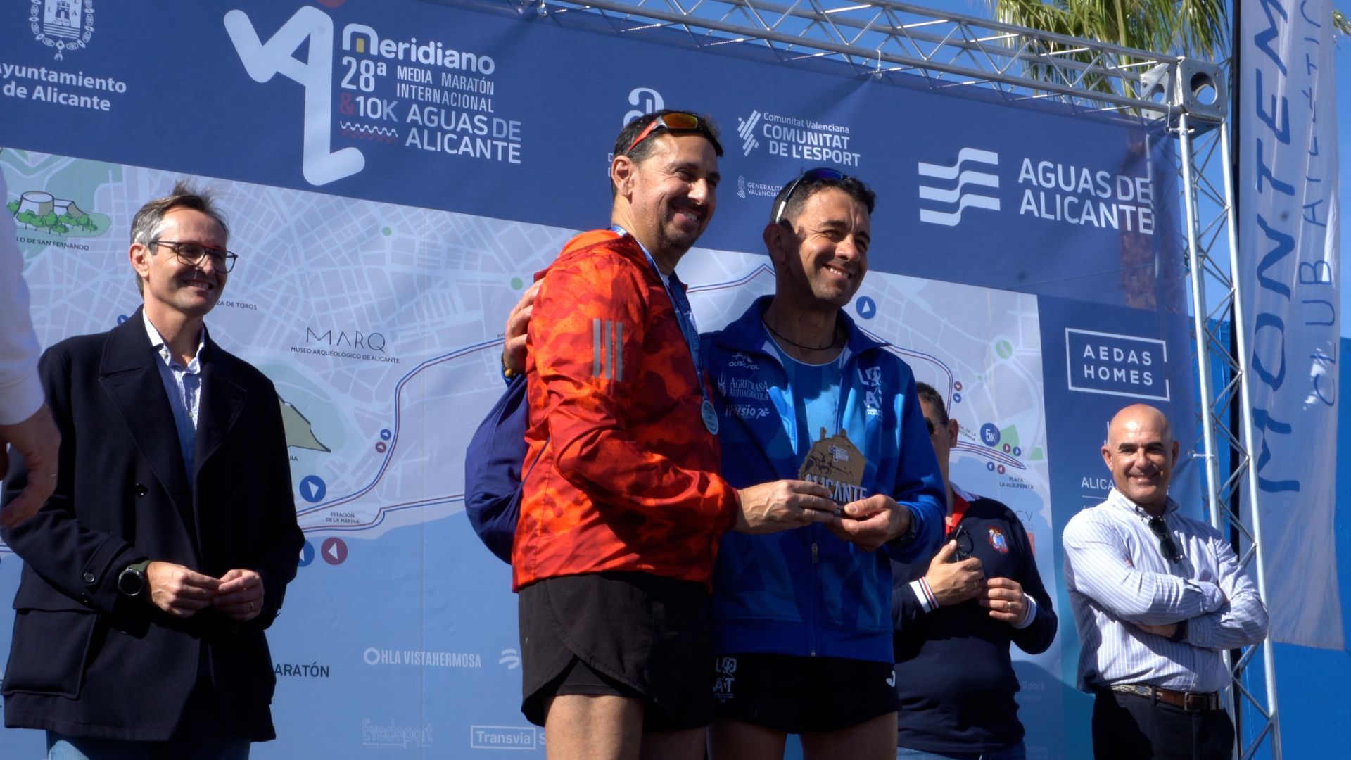 La Meridiano Media Maratón Internacional congrega en Alicante a más de 3.000 corredores